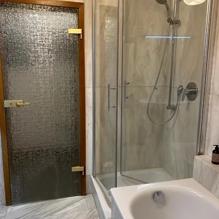 Melanie 300 Meter Zur Therme 아파트 바트엠스