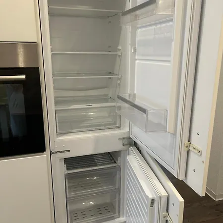 Melanie 300 Meter Zur Therme