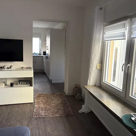 Melanie 300 Meter Zur Therme