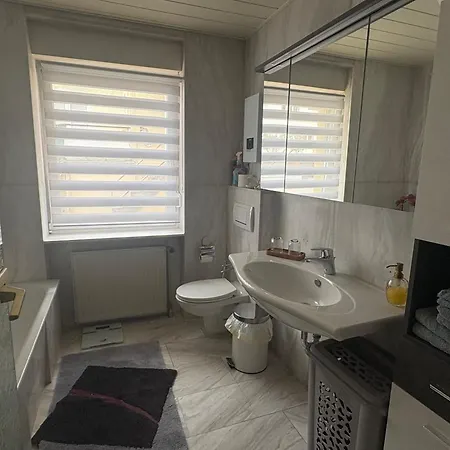 Melanie 300 Meter Zur Therme 아파트