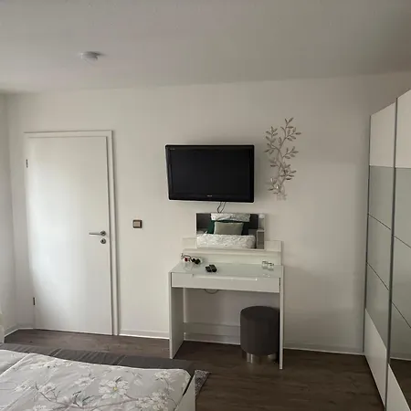 Melanie 300 Meter Zur Therme 아파트