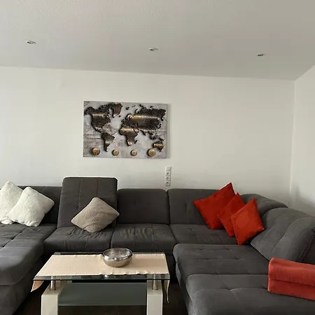 Melanie 300 Meter Zur Therme *