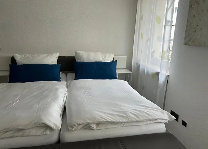 Melanie 300 Meter Zur Therme *