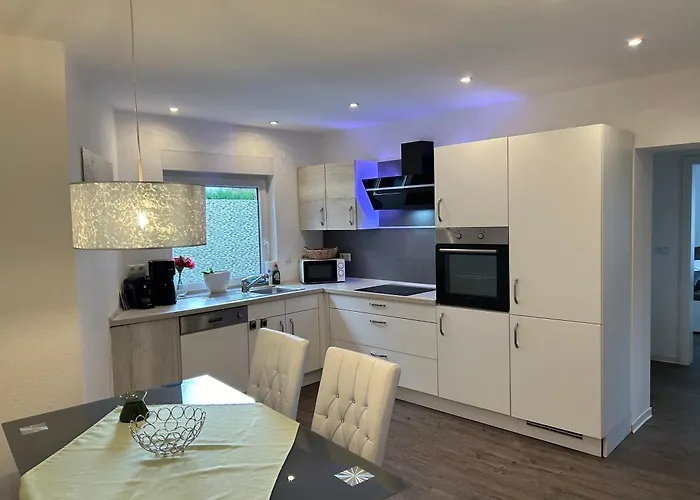 Melanie 300 Meter Zur Therme *