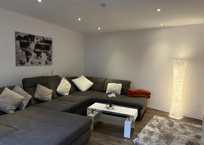 Melanie 300 Meter Zur Therme *