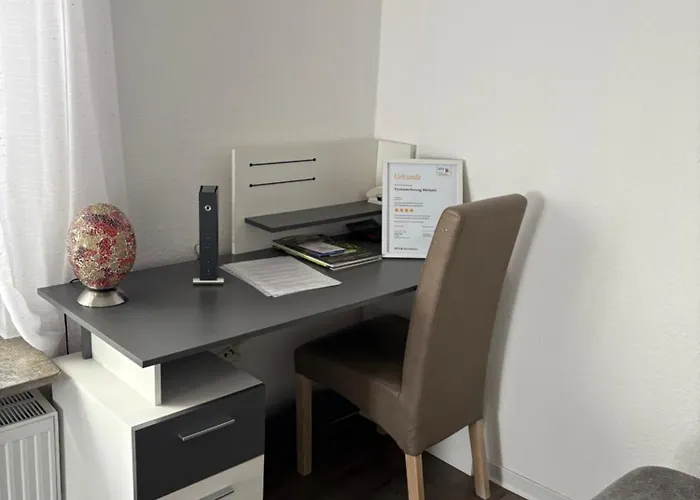 Melanie 300 Meter Zur Therme באד אמס